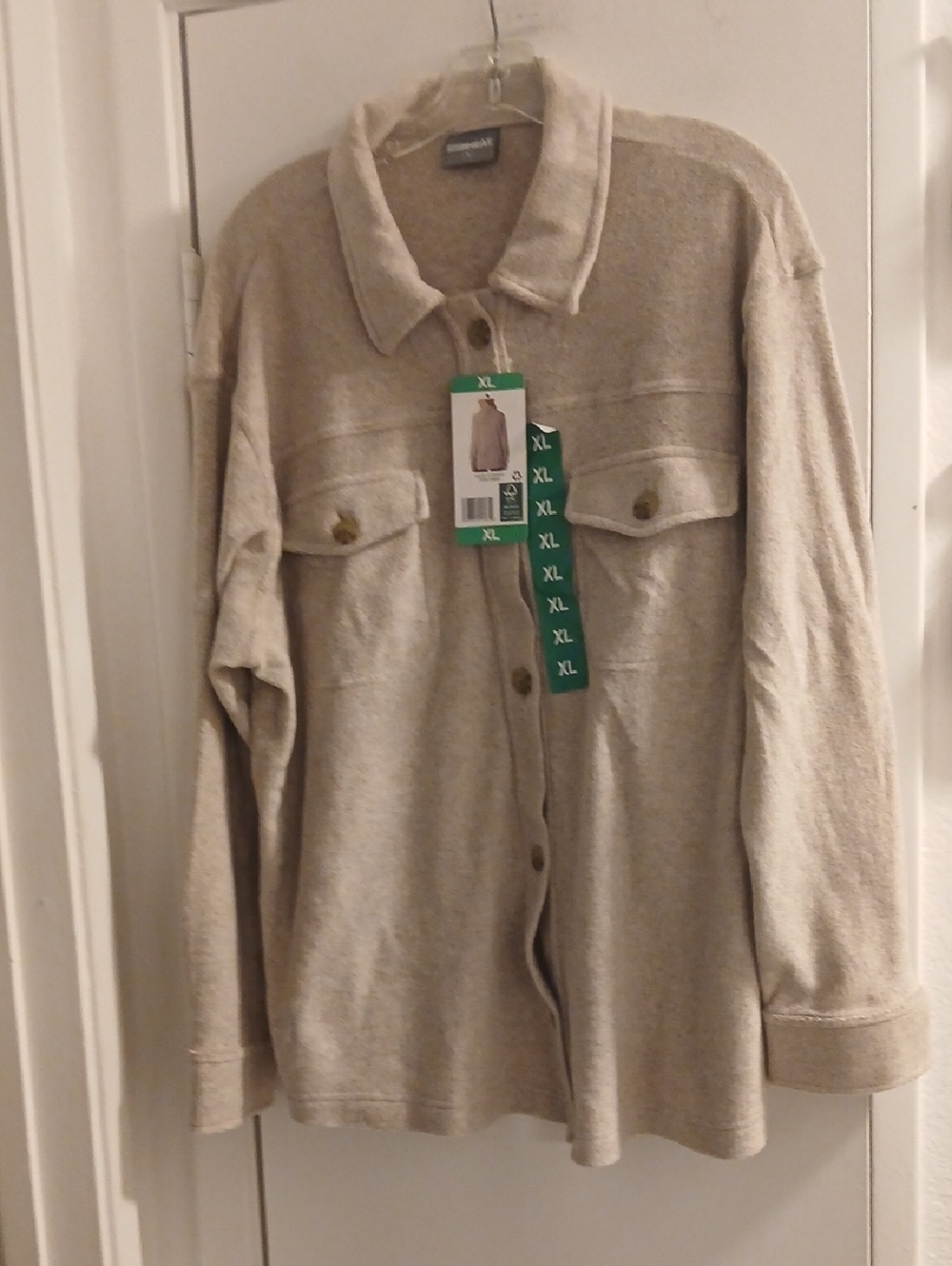 32 Degree Heat XL Women's Beige Button-Up Lightweight Jacket with Chest Pockets
